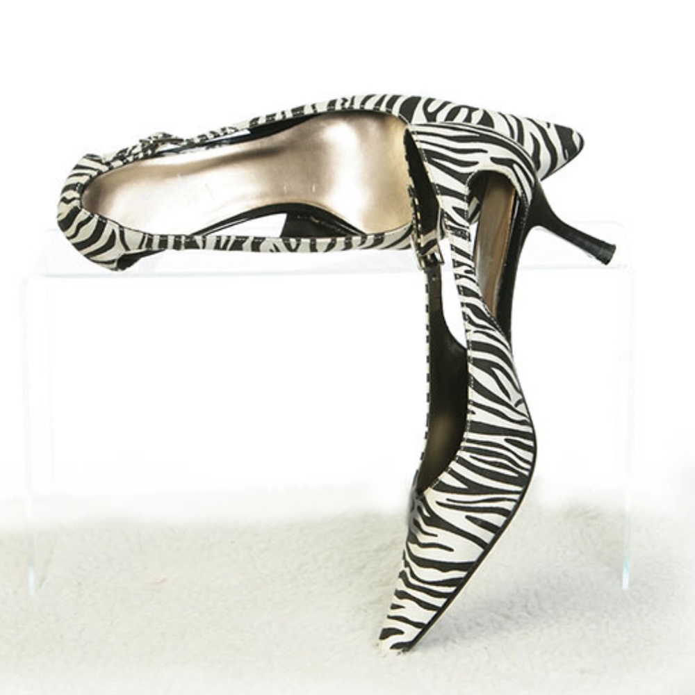 Coach and Four Black White Zebra Low Heels EUC 6 M